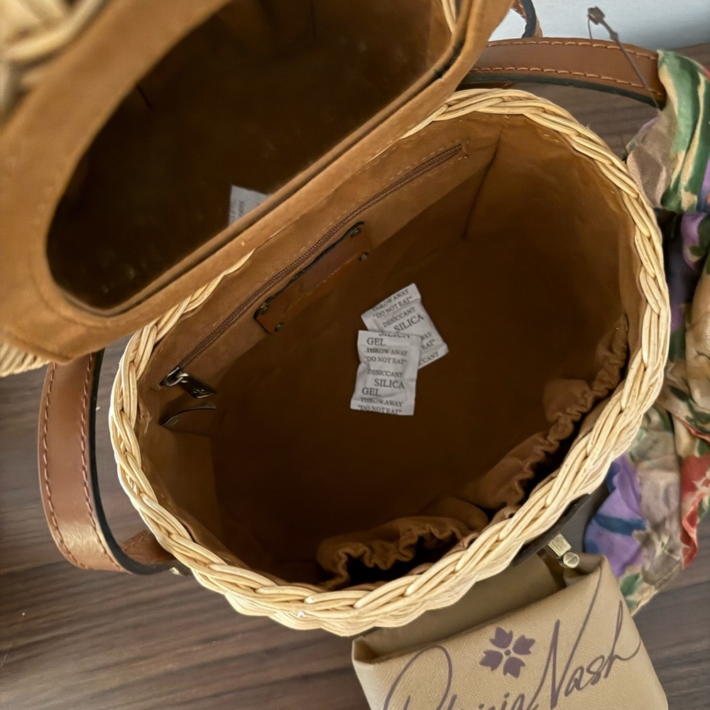 NWT Patricia Nash Spring Wicker Crossbody Bag with Brown Leather Trim - Picture 2 of 3